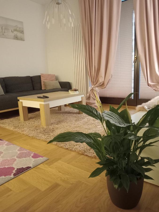 Suzanna Arkadia Apartment Warsaw Exterior photo